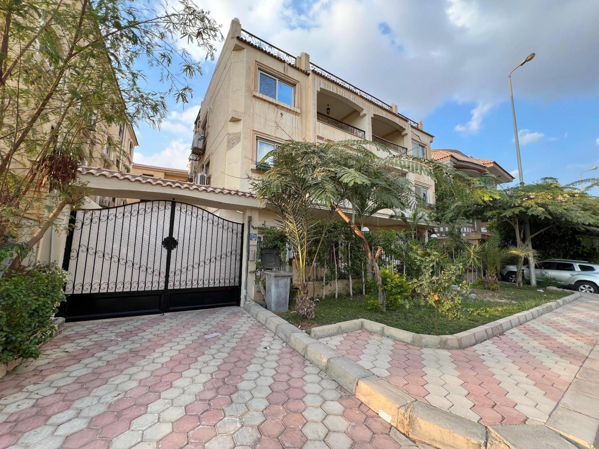Apartment Ghaly's 1