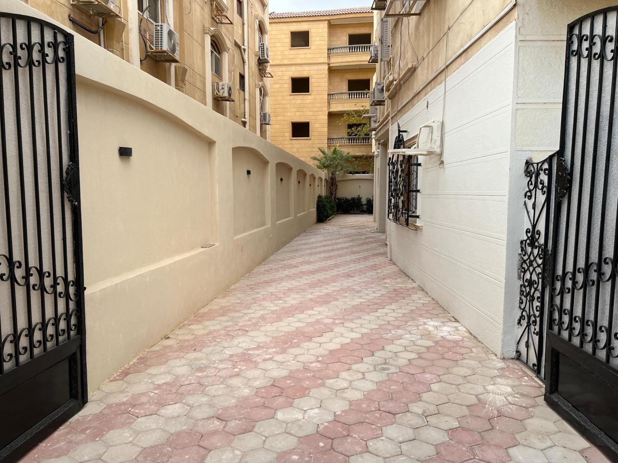Ghaly's 1 Apartment