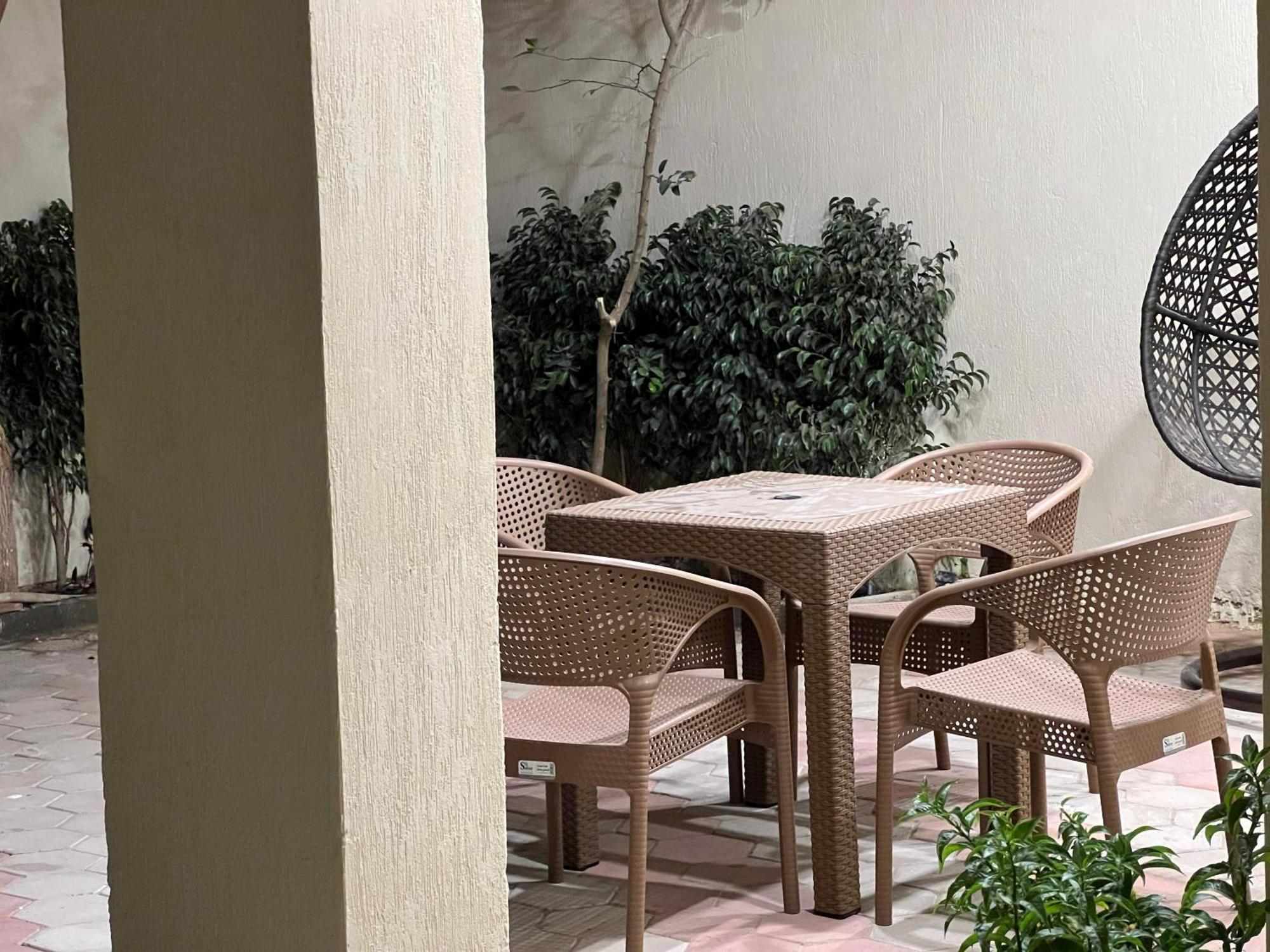 Ghaly's 1 Apartment